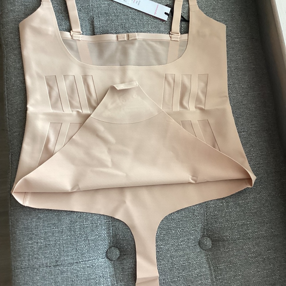 Commando Luxe Control Bodysuit, size L - Picture 8 of 10